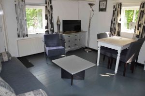 Lyklamastate_Bed_&_Breakfast_overnachten_Friesland_Noord_Nederland_Activiteiten_Watersport_bakhuisje