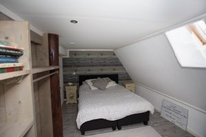 Wellness_appartement_sauna_Bed_&_Breakfast_Friesland_Noord_Nederland_Natuur_Rust_Vrijheid_slaapkamer